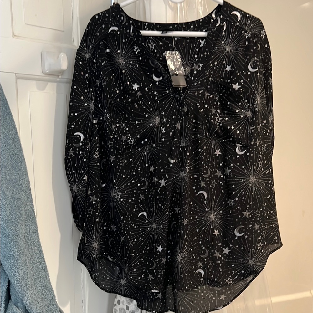 Black Graphic Blouse with Mandarin Collar and Relaxed Fit